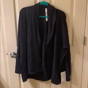 NWT Lululemon Back In Action Wrap